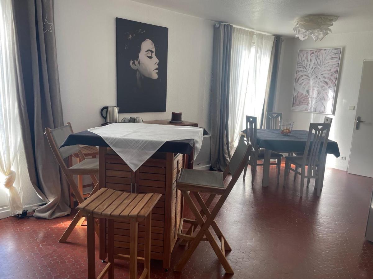 Les Terrasses Des Gardies Panzió Pignan Kültér fotó